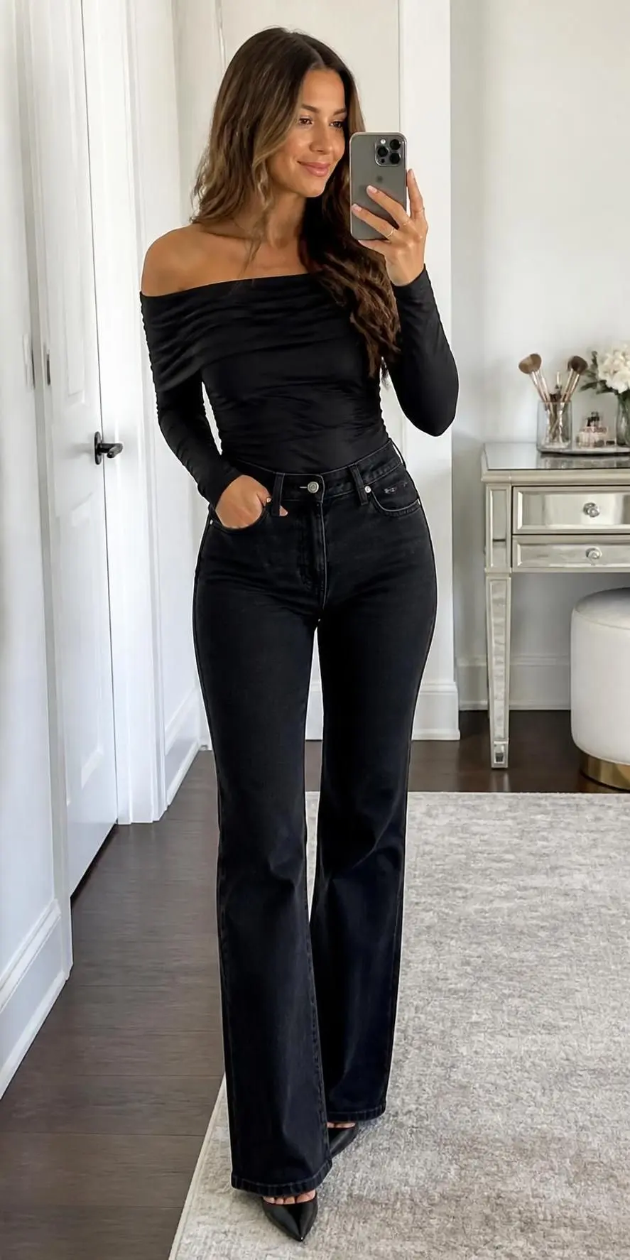 25 Black Jeans Outfit Ideas That Make Getting Dressed Feel Effortless 15 black jeans outfit ideas 1042