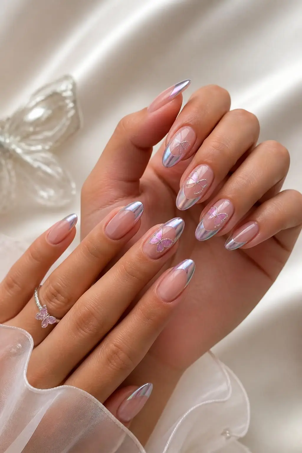 20 Trendy July Nails That Capture Every Bit of Peak Summer Energy 4 trendy july nails 918