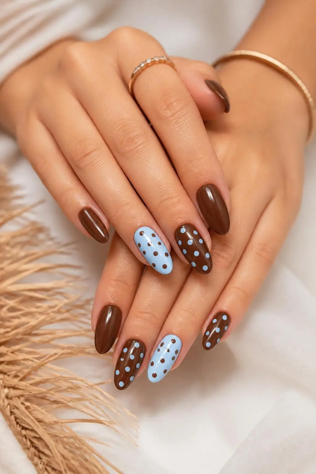 20 Trendy July Nails That Capture Every Bit of Peak Summer Energy 9 trendy july nails 923