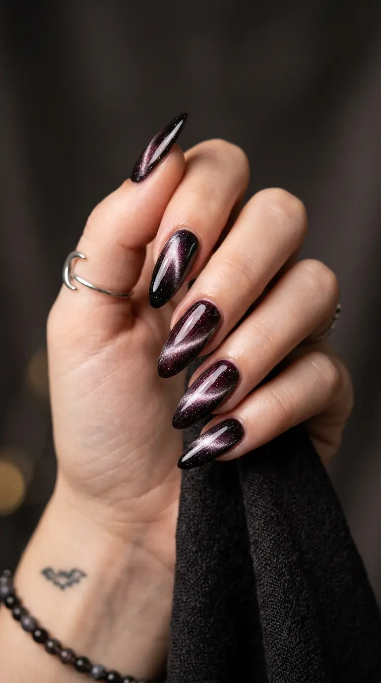 16 Trending Long Halloween Nail Designs Perfect for a Cool Effortless Look 13 trending long halloween nail designs 3639